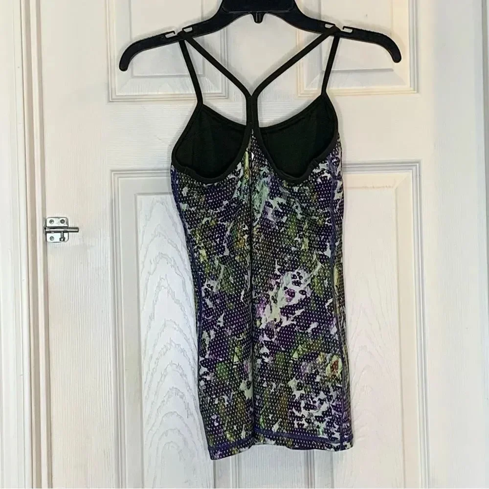 Lululemon Power Y Tank in Floral Sport Multi/Gator Green Size 4